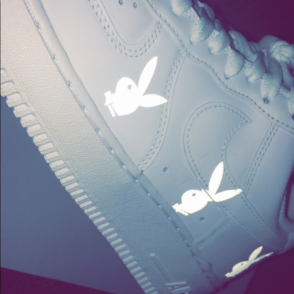 playboy Customs - Picture 2 of 3